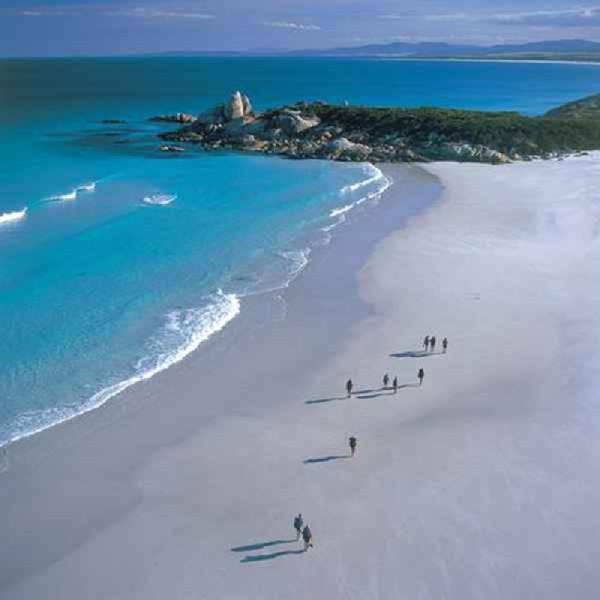 Bay of Fires Lodge Walk Signature (4 Days)