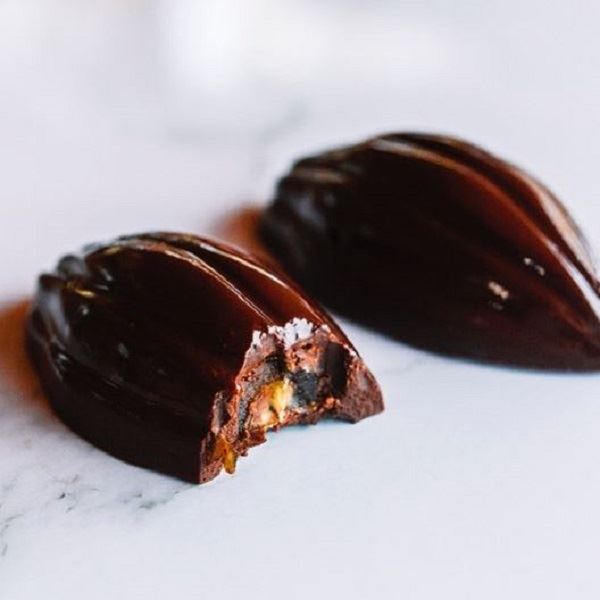 Organic Medjool Date Chocolate