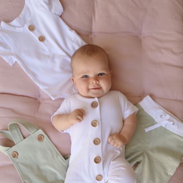 Sustainable baby clothing rental subscription