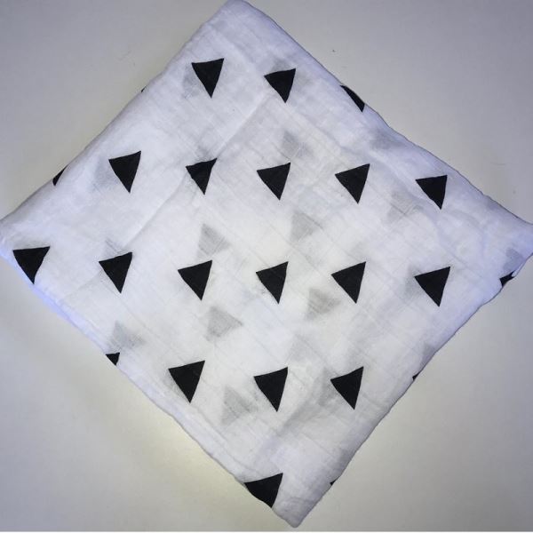 Muslin Wrap - Triangles 100% Organic Cotton